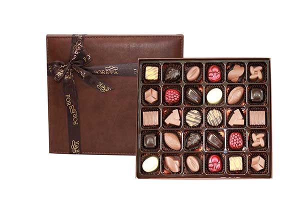 Luxury Pralines Spesiyal Çikolata (Özel Deri Kutu)