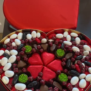 İzmir Sevgililer Günü Hediyesi Çikolata Hemen Teslim