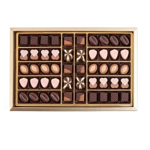 6 çeşit spesiyal çikolatayla dolu çikolata kutusu